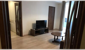 For Rent 86m2 Nonstandard New building Flat Newly renovated. Price: 1100$