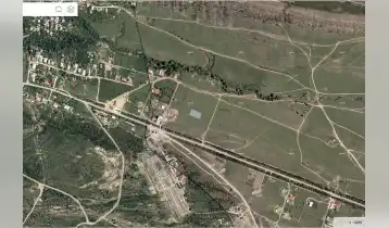 (Auto Translate!) On Lisi, near the settlement, 1510 sq.m. is for sale 100 meters from the central road. The plot of land is accessible from the highway and is on the inner roadside. Communications run for 100 meters. The plain is a place and most importantly, no high voltage lines pass through!