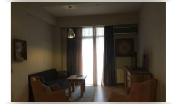 (Auto Translate!) 2-room apartment for rent with two bathrooms, studio and bedroom, balcony, furniture with central heating. With all household items.