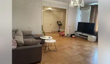 For Sale 92m2 Czech Old Building Flat Old renovated. Price: 152000$