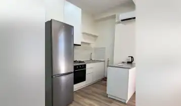 (Auto Translate!) 3-room apartment for sale in a newly built building with furniture and appliances. With ideal panoramic views of old Tbilisi and Mtkvari. The building is inhabited.