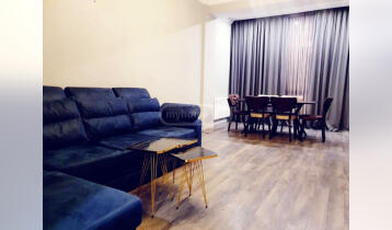 For Rent 100m2 Nonstandard New building Flat Newly renovated. Price: 900$