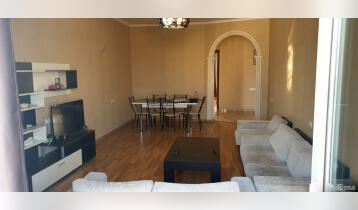 For Rent 132m2 Nonstandard New building Flat Renovated. Price: 1100$