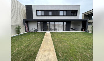 For Sale 180m2 New building Private House Newly renovated. Price: 380000$