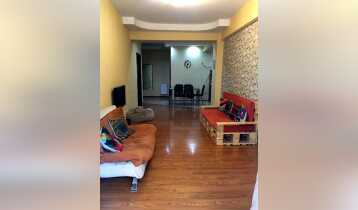 (Auto Translate!) For sale in Shanghai, a 5-minute walk from City Mall, in a newly built building, in a quiet and traffic-free area, a renovated studio apartment with 2 bedrooms and a large balcony; Total area 78 m2. Furniture and all necessary electronic equipment remain in the apartment. F