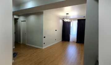 (Auto Translate!) A newly renovated apartment in a newly built building is for sale.