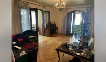 (Auto Translate!) An apartment is for sale in Bugeb on the Tskneti highway, in a prestigious place, the building has a stadium, a children's square, the apartment has furniture and appliances, central heating, a 25 sq.m. garage, a cellar, a cellar.