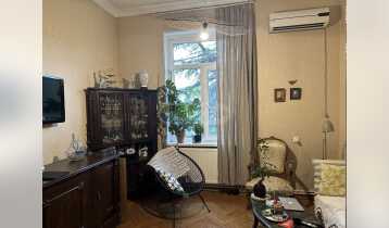 For Sale 48m2 Nonstandard Old Building Flat Renovated. Price: 150000$