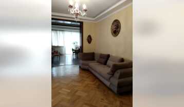 (Auto Translate!) For sale in Saburtalo, at the intersection of Beijing and Kazbegi, a 4-room non-standard corner bright apartment with central heating, 1 office, 2 bedrooms, a large kitchen, 2 bathrooms, a well-kept yard with 2 stadiums.