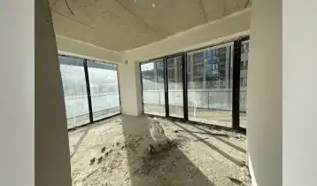 (Auto Translate!) A 2-room apartment with a white frame of 78 sq.m. is for sale in the Viva Development building in Baggi