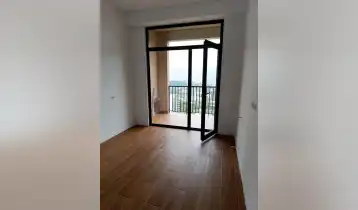 (Auto Translate!) Apartment for sale with the best view of Tbilisi... Renovated with Spanish tiles/metallakh and granite. The walls are covered with paper and painted white, the doors are factory... The apartment is very bright and conveniently planned... I can send you a video on WhatsApp...