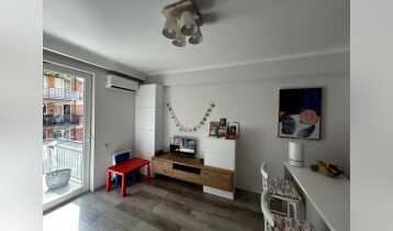 (Auto Translate!) A 2-bedroom, renovated apartment is for sale, fully furnished and equipped, in the residential complex 